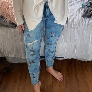 Lucky brand embroidered jeans